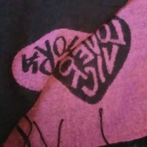 Victoria Secret Blanket - Picture 3 of 3